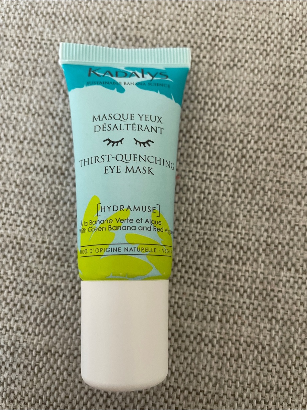 Thirst-Quenching Eye Mask - Light Aqua and Lime